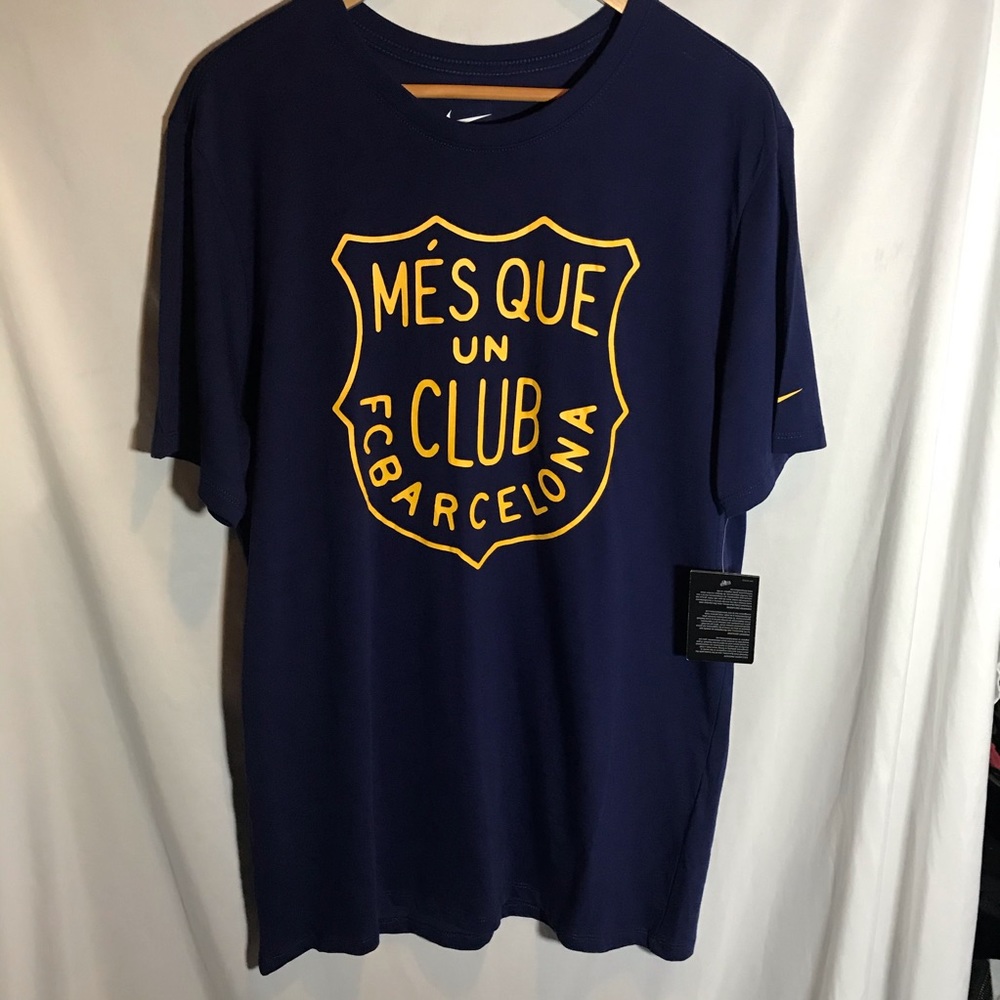 Nike Football T-shirt NWT